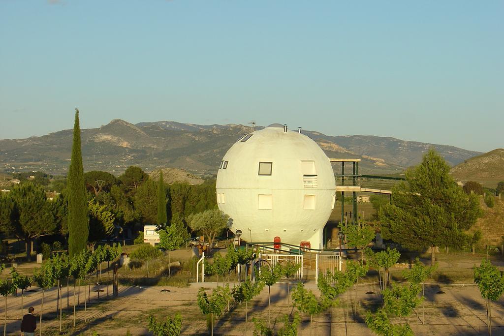 Camping Bola Hotel Villena Exterior foto